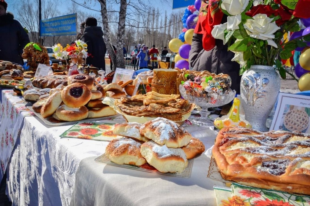 Стол на Масленицу