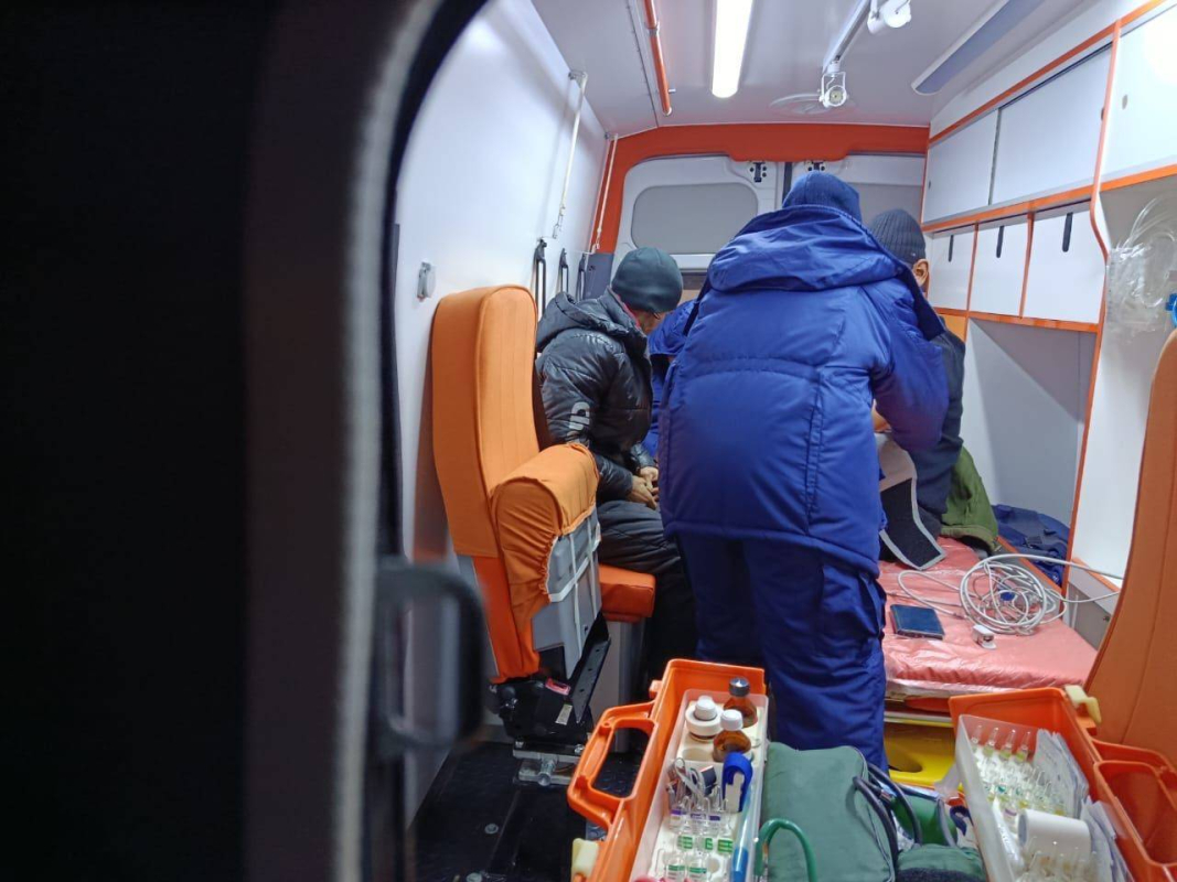 
                                            Павлодарские спасатели помогли пострадавшему, зажатому в салоне автомобиля                                    