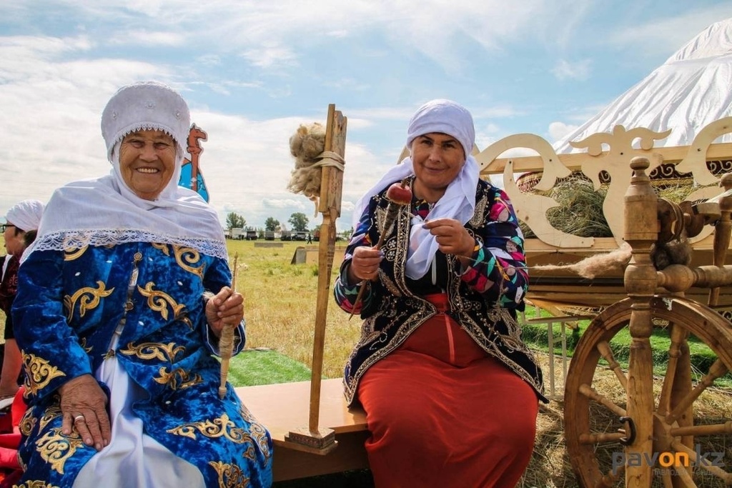 В последний день празднования «Наурыз мейрамы» в Павлодаре выберут лучший казахский  национальный костюм / Павлодар-онлайн / Павлодар / Новости / Павлодарский  городской портал