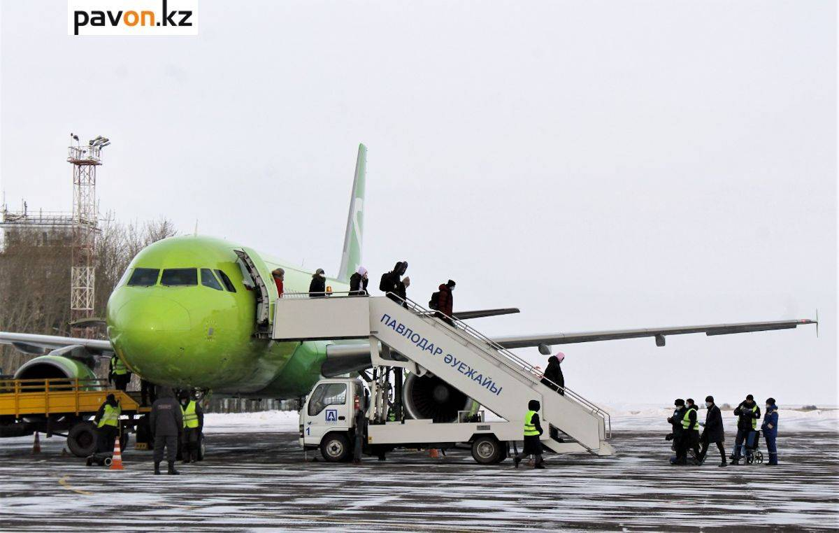 Самолет российской авиакомпании совершил первый рейс Омск - Павлодар - Омск  / Павлодар-онлайн / Павлодар / Новости / Павлодарский городской портал