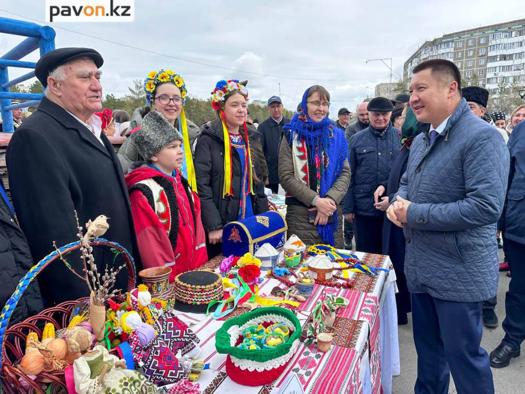 В Павлодаре отметили День единства народа Казахстана / Павлодар-онлайн /  Павлодар / Новости / Павлодарский городской портал