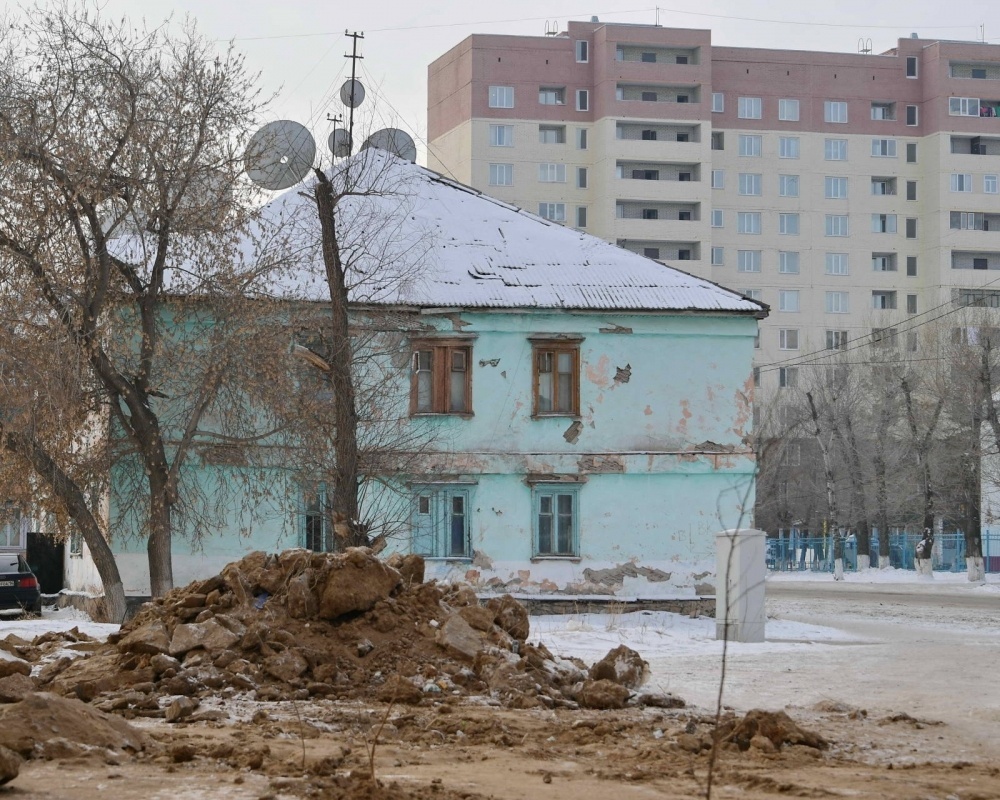 Некоторые переселенцы микрорайона Алюминстрой продолжают настаивать на том,  что переезд в новые дома ухудшит их жилищные условия / Павлодар-онлайн /  Павлодар / Новости / Павлодарский городской портал