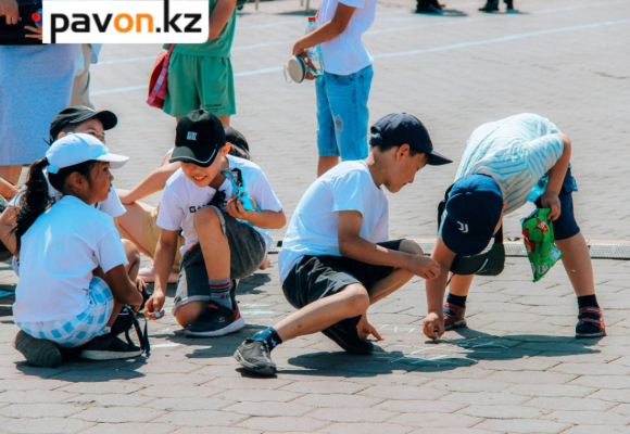 В Павлодаре отметили День защиты детей (фото)