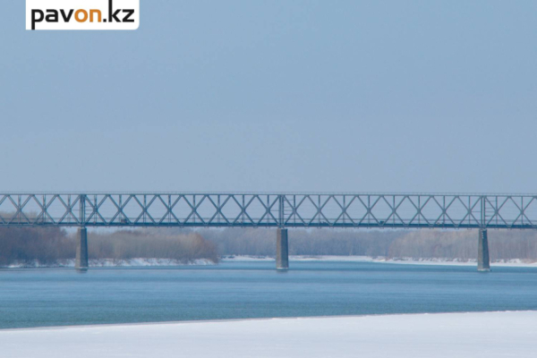 Больше 130 миллионов тенге потратят на подсветку железнодорожного моста в Павлодаре
