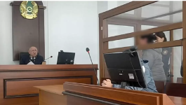 "12 лет за кого?": осужденная за убийство устроила истерику в зале суда в Павлодаре
