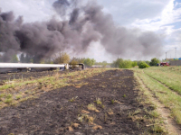 В Павлодаре в районе Кутузовского моста загорелась теплотрасса