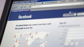 Школьница в США отсудила 70 тысяч долларов за просмотр ее страницы в Facebook