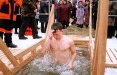 Спасатели напомнили правила безопасности во время крещенских купаний