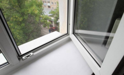 84-летний павлодарец выпал из окна своей квартиры