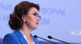 Назарбаева прокомментировала запрет на смартфоны для госслужащих