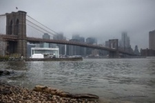 В Нью-Йорке обрушилась часть Бруклинского моста