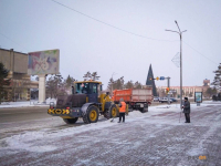 Асаин Байханов объяснил, почему дороги в Павлодаре посыпают песком, а не солью или химреагентами