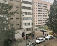 В Павлодаре погиб мужчина, упав с 10 этажа