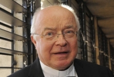 В Ватикане арестован архиепископ-педофил