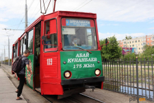 Тематическое оформление павлодарского трамвая посвятили Абаю 