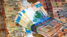Средняя зарплата казахстанцев в июне 2013 года составила 109 962 тенге