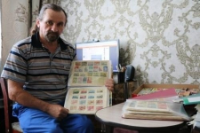 Четыре тысячи спичечных этикеток собрал сельский учитель физкультуры в Павлодарской области