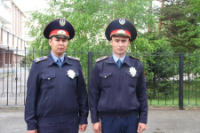 Полицейские Павлодара спасли женщину на пожаре