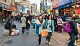 Прилетающим в Южную Корею туристам бесплатно раздадут смартфоны
