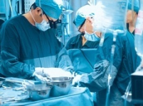 Кардиохирург из Литвы провел в Павлодаре уникальную операцию на сердце