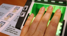 У всех казахстанцев снимут отпечатки пальцев для удостоверения личности
