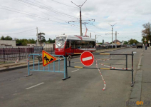 В Павлодаре приступили к ремонту очередного трамвайного переезда