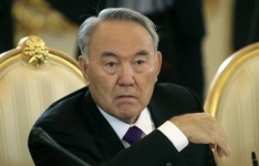 Назарбаев подписал Закон о внесении изменений по вопросам трудовой миграции