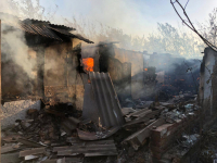 Крупный пожар на территории домовладения произошел в Павлодарской области