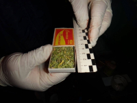 Павлодарские полицейские задержали белоруса, который прятал марихуану в спичечных коробках