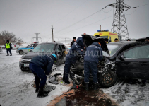 В Павлодаре пять человек пострадали в результате лобового столкновения