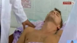 Павлодарские хирурги пришили мужчине оторванную руку