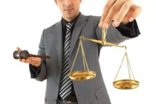 Судебным исполнителям повысят оплату за взыскание алиментов
