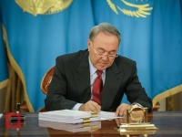 Назарбаев подписал закон о прямых автогрузоперевозках между РК и Норвегией