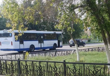 В Экибастузе жители пожаловались на водителей автобусов, которые не закрыли двери