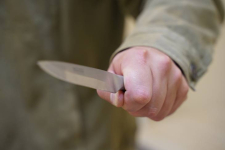 Павлодарский школьник ударил ножом одноклассника и учителя