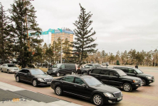 Павлодарским чиновникам напомнили о запрете использовать служебные авто в личных целях