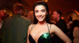 Азербайджанская певица получила предложение руки на красной дорожке "Евровидения-2016"