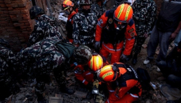 Житель Непала выжил, проведя под завалами 60 часов