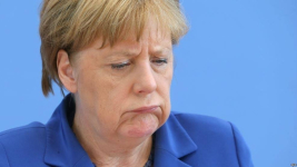 Меркель: Германия не изменит миграционную политику