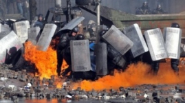 Радикалы взяли в плен 67 сотрудников МВД Украины
