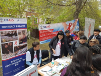 В Павлодаре провели День памяти умерших от СПИДа
