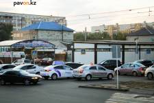 Таджикистанец незаконно работал таксистом в Павлодаре