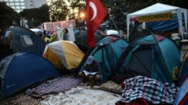 Судьбу спорного парка в Стамбуле могут решить на референдуме