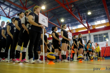 В честь 8 Марта в Аксу показали красоту женского волейбола