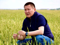 Аким Павлодарской области уходит в отпуск
