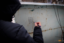 В Павлодаре задержали двоих мужчин, которые наносили граффити с указанием адресов сайтов, распространяющих наркотики
