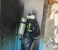 При пожаре в Баянауле хозяйка дома получила ожоги