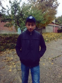 В России влюбленный в 14-летнюю школьницу парень убил ее и сымитировал суицид