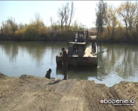 Сельчане требуют от чиновников построить понтонный мост через реку Белая в Майском районе