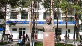 В Павлодаре разразился скандал вокруг педагогического университета